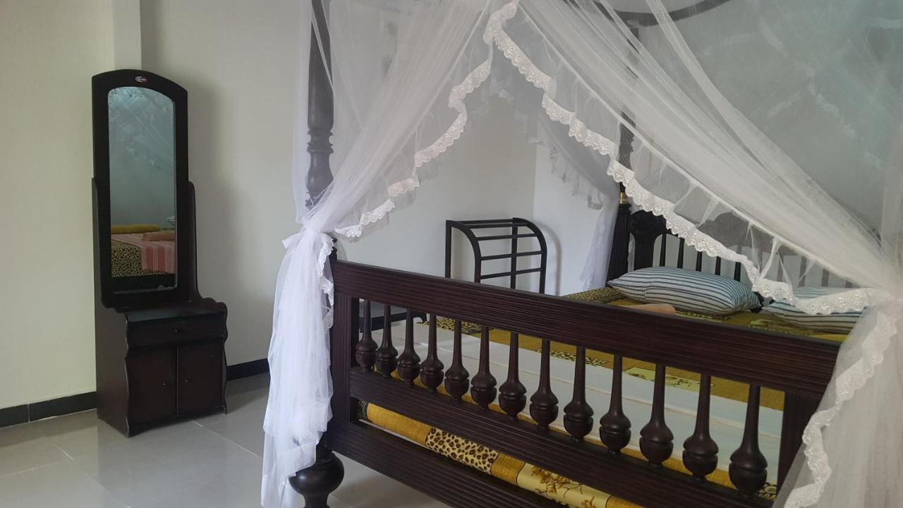 Samudra Guest House Мірісса Екстер'єр фото