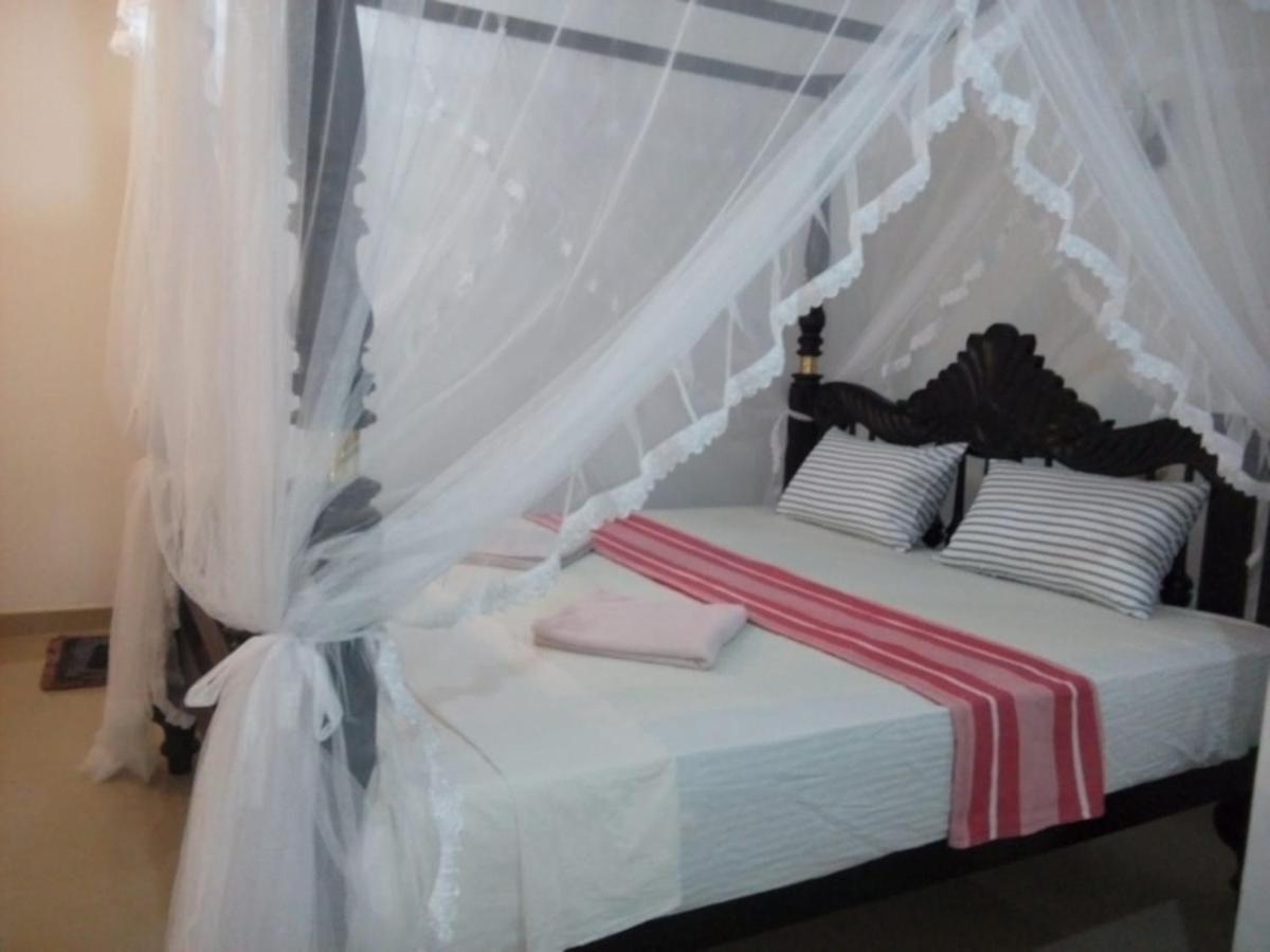 Samudra Guest House Мірісса Екстер'єр фото