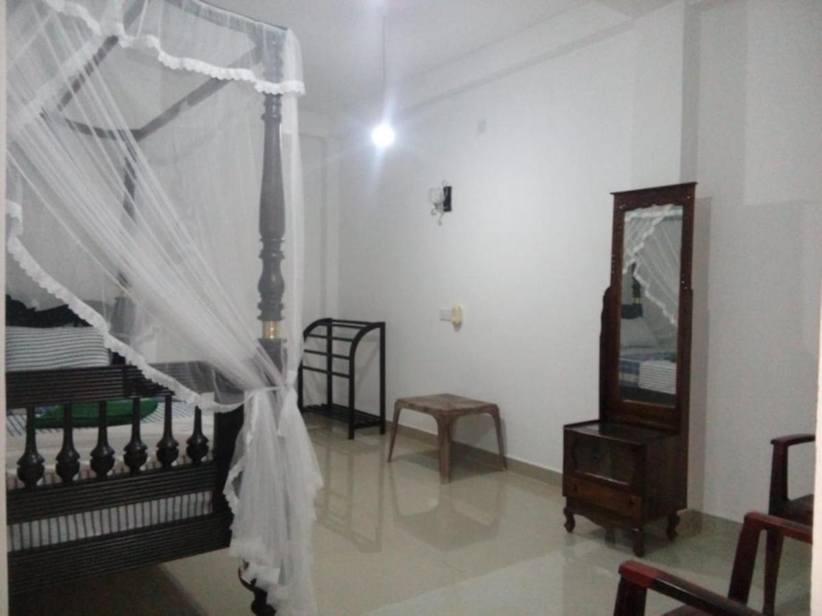Samudra Guest House Мірісса Екстер'єр фото